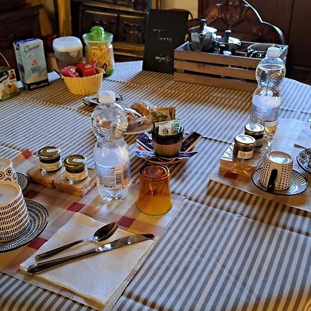 Agriturismo Abbazia Sette Frati A Casa Di Sara Pietrafitta  Eksteriør bilde